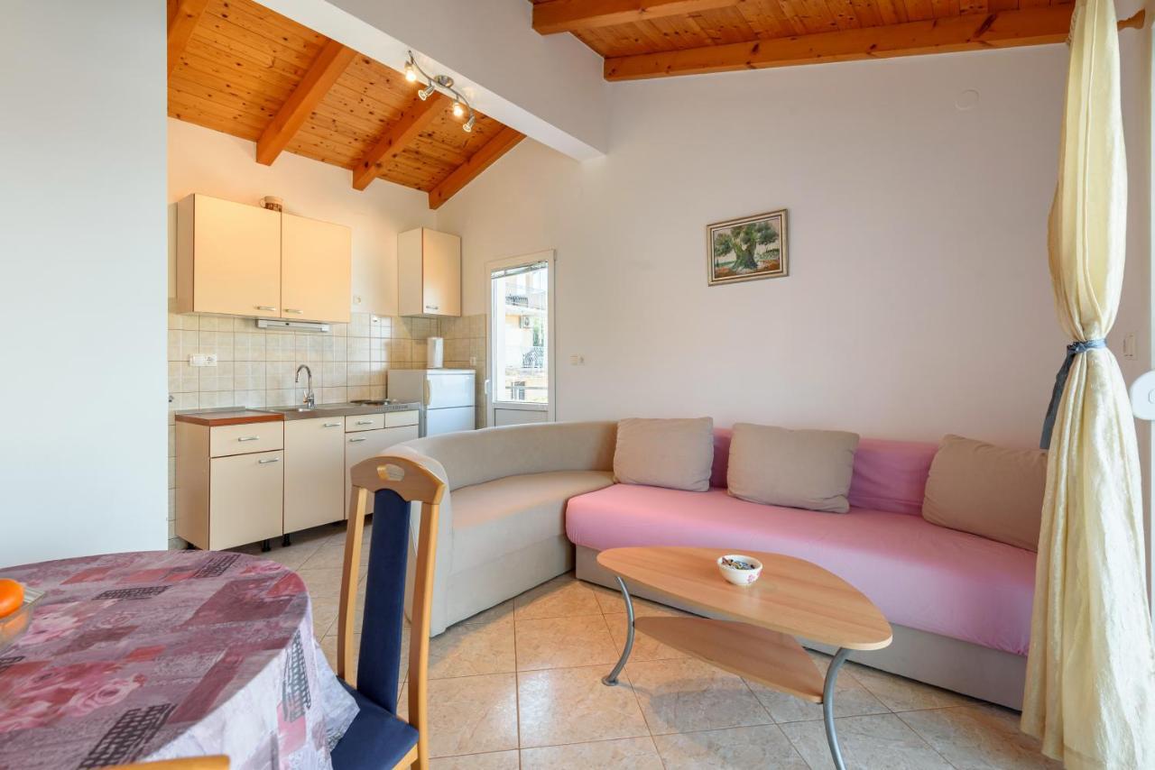 Apartments By The Sea Basina, Hvar - 11817 Vrbanj Экстерьер фото