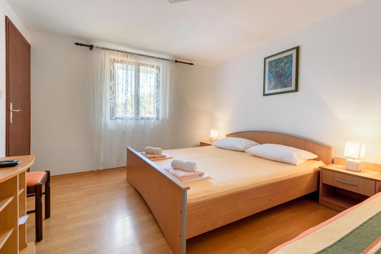 Apartments By The Sea Basina, Hvar - 11817 Vrbanj Экстерьер фото