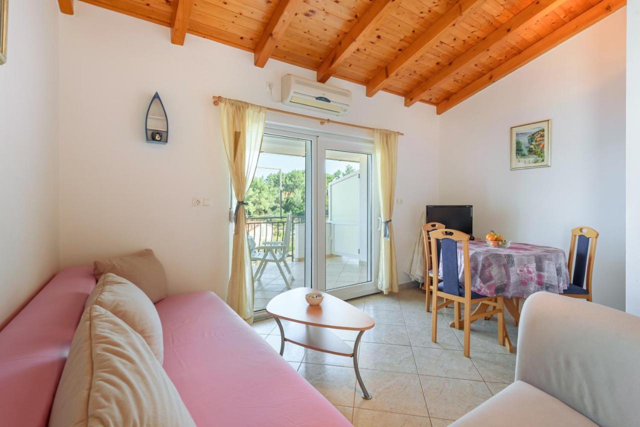 Apartments By The Sea Basina, Hvar - 11817 Vrbanj Экстерьер фото